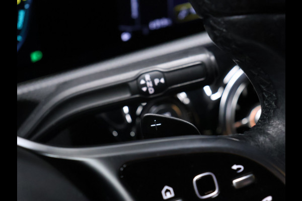 Mercedes-Benz A-Klasse 250 e Business Solution Luxury Limited [SCHUIFDAK, CAMERA, SFEERVERLICHTING, LEDER, SPORTSTOELEN, STOELVERWARMING, NIEUWSTAAT]