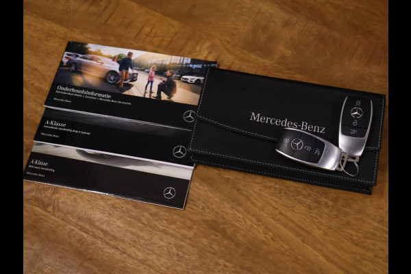 Mercedes-Benz A-Klasse 250 e Business Solution Luxury Limited [SCHUIFDAK, CAMERA, SFEERVERLICHTING, LEDER, SPORTSTOELEN, STOELVERWARMING, NIEUWSTAAT]