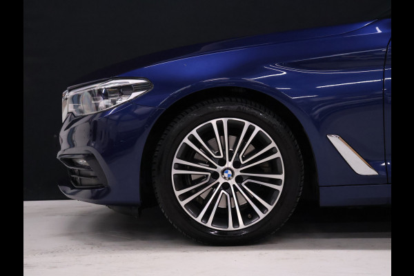 BMW 5 Serie Touring 520i High Executive Edition [SCHUIFDAK, MEMORY SEATS, CAMERA, HEAD UP DISPLAY, VOL LEDER, SPORTSTOELEN, NIEUWSTAAT]