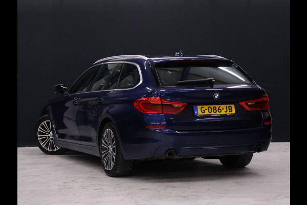 BMW 5 Serie Touring 520i High Executive Edition [SCHUIFDAK, MEMORY SEATS, CAMERA, HEAD UP DISPLAY, VOL LEDER, SPORTSTOELEN, NIEUWSTAAT]
