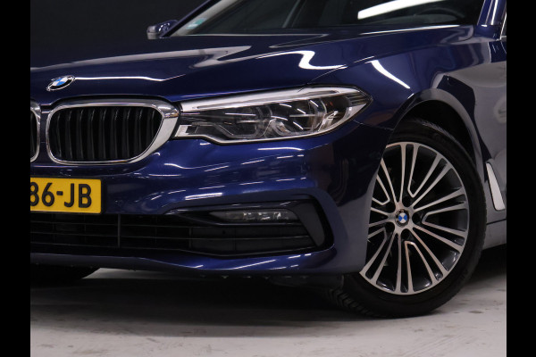 BMW 5 Serie Touring 520i High Executive Edition [SCHUIFDAK, MEMORY SEATS, CAMERA, HEAD UP DISPLAY, VOL LEDER, SPORTSTOELEN, NIEUWSTAAT]