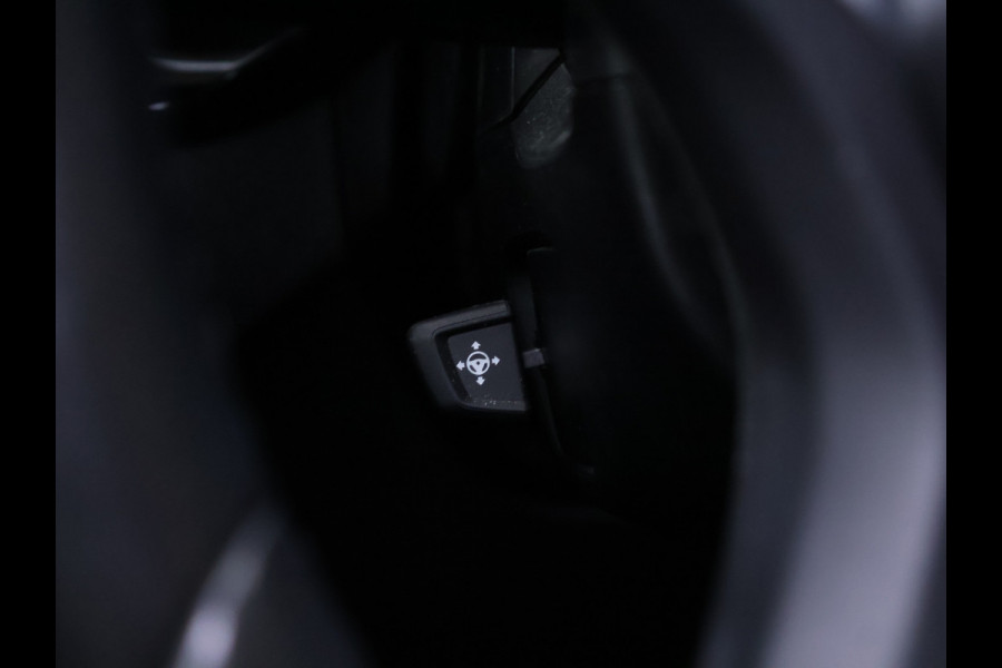 BMW 5 Serie Touring 520i High Executive Edition [SCHUIFDAK, MEMORY SEATS, CAMERA, HEAD UP DISPLAY, VOL LEDER, SPORTSTOELEN, NIEUWSTAAT]