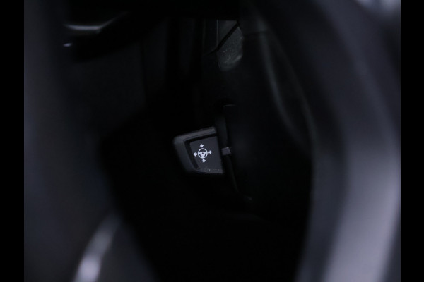 BMW 5 Serie Touring 520i High Executive Edition [SCHUIFDAK, MEMORY SEATS, CAMERA, HEAD UP DISPLAY, VOL LEDER, SPORTSTOELEN, NIEUWSTAAT]