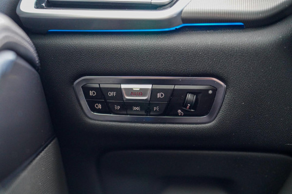 BMW X5 XDrive45e High Executive | Massage | incl BTW | Panorama | Laser LED | Adaptieve cruise | Dodehoek assistent | Lane assist