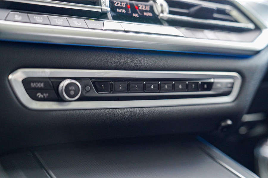 BMW X5 XDrive45e High Executive | Massage | incl BTW | Panorama | Laser LED | Adaptieve cruise | Dodehoek assistent | Lane assist