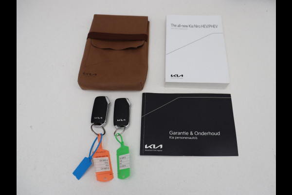 Kia Niro 1.6 GDi Hybrid DynamicPlusLine | Schuifdak | Head-Up | Stoelverwarming | Leder | Camera | Carplay | Keyless | Side Assist | Navigatie | File Assistent | Full LED