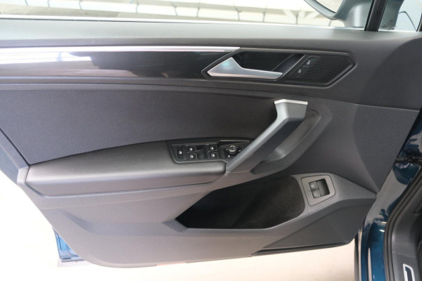 Volkswagen Tiguan 1.4 TSI eHybrid Business+ - Airco, Cruise, Navi, PDC, Camera.