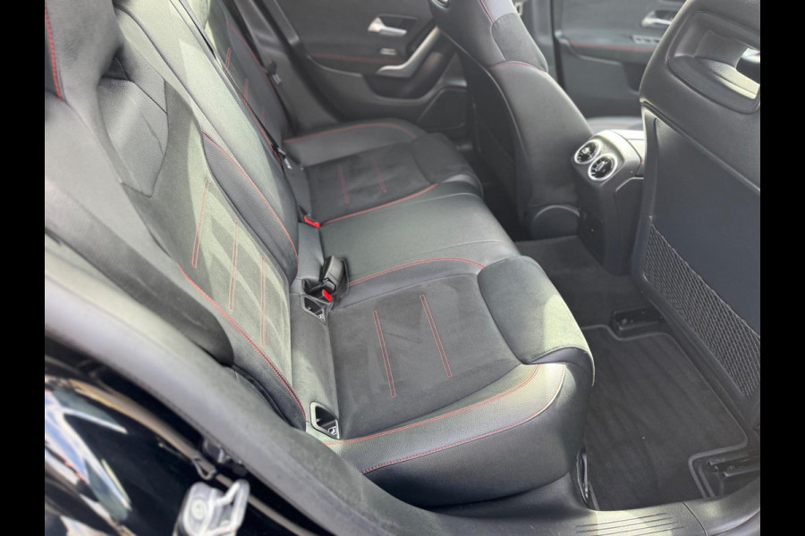 Mercedes-Benz CLA-Klasse Shooting Brake 250 e AMG Panorama Leder Camera Navi