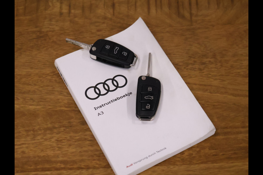Audi A3 Limousine 35 TFSI CoD Advance Sport S Line [CAMERA, 2X S LINE, VIRTUAL COCKPIT, STOELVERWARMING, CRUISE CONTROL, NIEUWSTAAT]