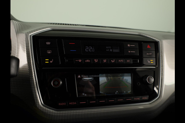 Volkswagen e-Up! Style 83PK | Navigatie via app | Cruise control | LM velgen | Acteruitrijcamera | Multifunctioneel stuurwiel |