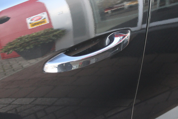 Peugeot 408 1.2 HYBRID 145PK e-DCS6 GT | MATRIX LED KOPLAMPEN | ADAPTIVE ACHTERVERLICHTING | NAVIGATIE FULL MAP | DRAADLOOS APPLE CARPLAY/ANDROID AUTO | STUURVERWARMING | ADAPTIEVE CRUISECONTROL | 19'' VIJF SPAAKS LICHTMETALEN VELGEN | ELEKTRISCHE ACHTERKLEP BEDIENING | DONKERE HEMELBEKLEDING | EXTRA GETINTE ACHTERRUITEN | 3D DIGITALE COCKPIT | SFEERVERLICHTING | PARKEERSENSOREN VOOR + ACHTER | ACHTERUITRIJCAMERA | KEYLESS ENTRY/START |