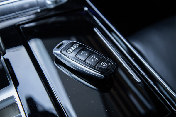 Audi Q7 60 TFSI e quattro Competition - Panorama | B&O | RS Seats | Luchtvering | Elek.Trekhaak