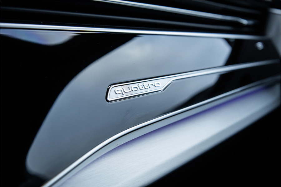 Audi Q7 60 TFSI e quattro Competition - Panorama | B&O | RS Seats | Luchtvering | Elek.Trekhaak