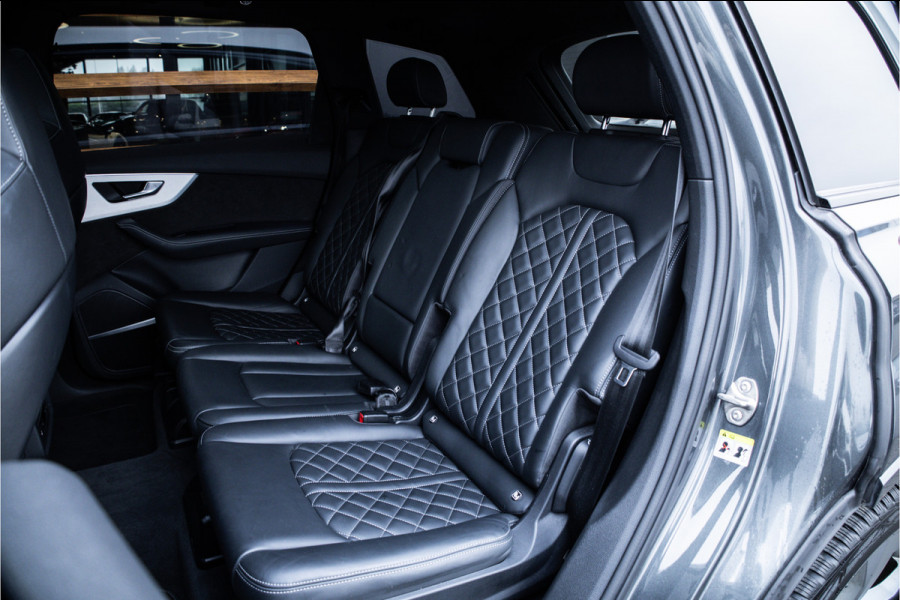 Audi Q7 60 TFSI e quattro Competition - Panorama | B&O | RS Seats | Luchtvering | Elek.Trekhaak