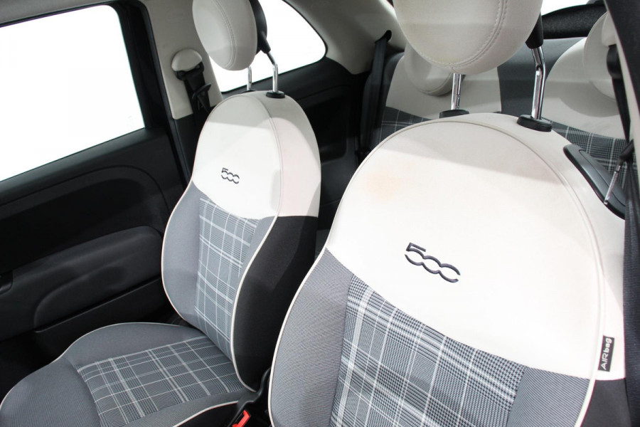 Fiat 500 1.0 Hybrid Lounge Plus | Navigatie | Panorama Dak | Parkeersensoren Achter | Climatronic | lichtmetalen Velgen | Dab