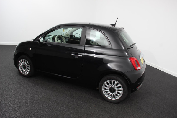Fiat 500 1.0 Hybrid Lounge Plus | Navigatie | Panorama Dak | Parkeersensoren Achter | Climatronic | lichtmetalen Velgen | Dab