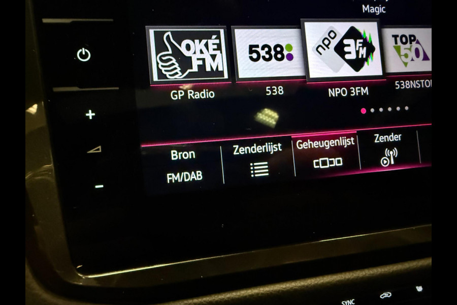 Volkswagen Tiguan 1.4 TSI eHybrid 2X R-LINE BLACK-LINE PANO/LEDER/M-STOELEN/NAVI/V-COCKPIT/DAB/LED///