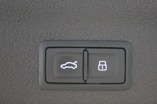 Audi RS6 Avant 4.0 TFSI Quattro 600 PK Panoramadak, B&O 3D, Dynamic Plus, Carbon, Ceramic, 4WB, HUD, 22"