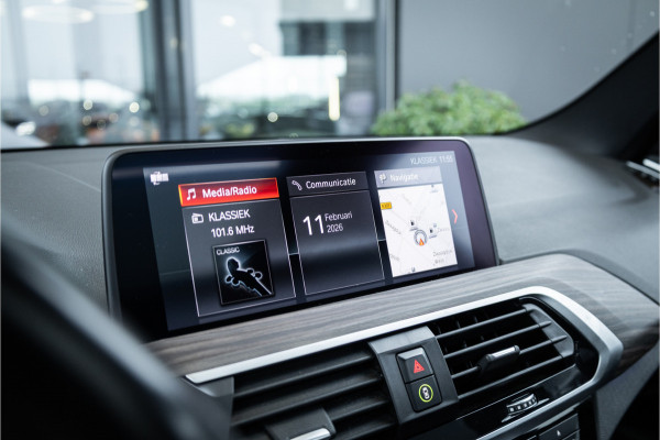 BMW X3 xDrive20i High Executive - Panorama | Cruise Control | Camera | Stoelverwarming