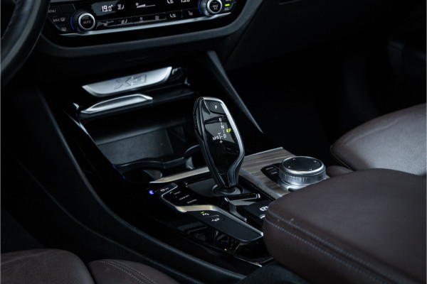 BMW X3 xDrive20i High Executive - Panorama | Cruise Control | Camera | Stoelverwarming