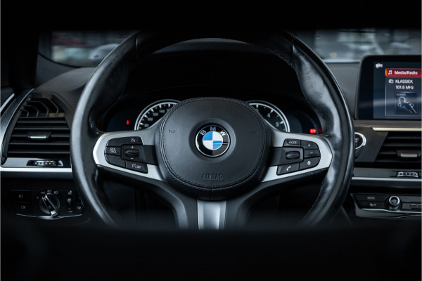 BMW X3 xDrive20i High Executive - Panorama | Cruise Control | Camera | Stoelverwarming