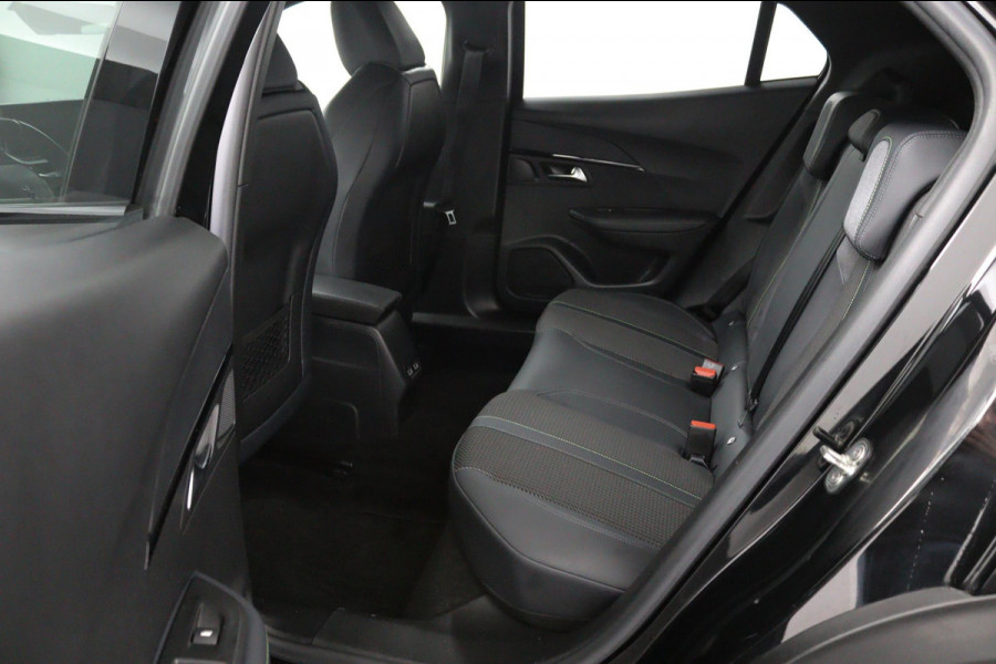 Peugeot 2008 1.2 PureTech GT*AUTOM.*ECC*CRUISE*NAVI*CAM*