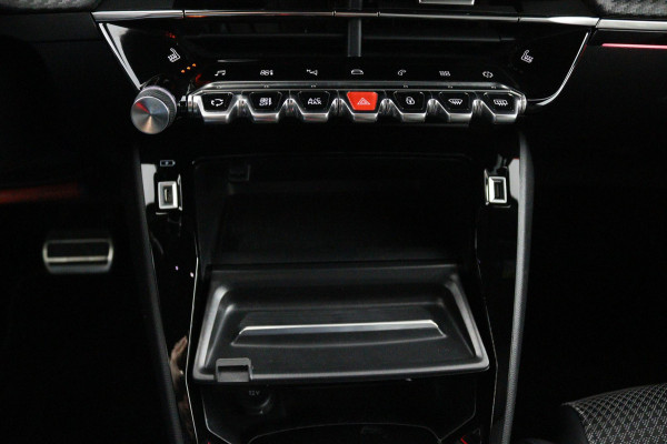 Peugeot 2008 1.2 PureTech GT*AUTOM.*ECC*CRUISE*NAVI*CAM*