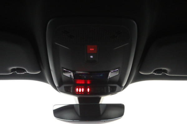 Peugeot 2008 1.2 PureTech GT*AUTOM.*ECC*CRUISE*NAVI*CAM*