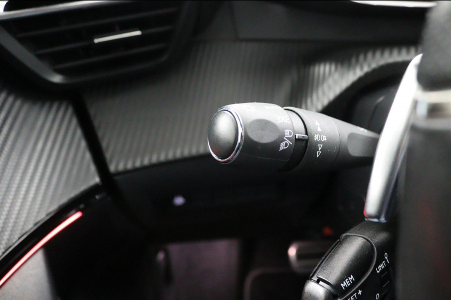 Peugeot 2008 1.2 PureTech GT*AUTOM.*ECC*CRUISE*NAVI*CAM*