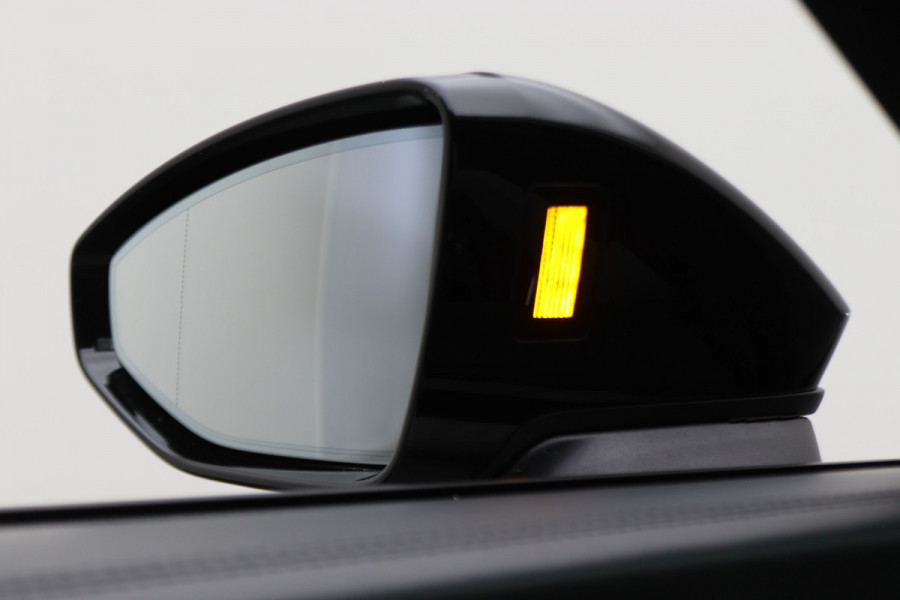 Audi RS6 Avant 4.0 TFSI Quattro 600 PK Panoramadak, B&O 3D, Dynamic Plus, Carbon, Ceramic, 4WB, HUD, 22"