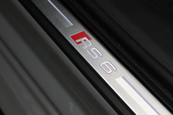 Audi RS6 Avant 4.0 TFSI Quattro 600 PK Panoramadak, B&O 3D, Dynamic Plus, Carbon, Ceramic, 4WB, HUD, 22"