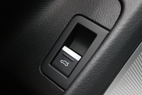 Audi RS6 Avant 4.0 TFSI Quattro 600 PK Panoramadak, B&O 3D, Dynamic Plus, Carbon, Ceramic, 4WB, HUD, 22"