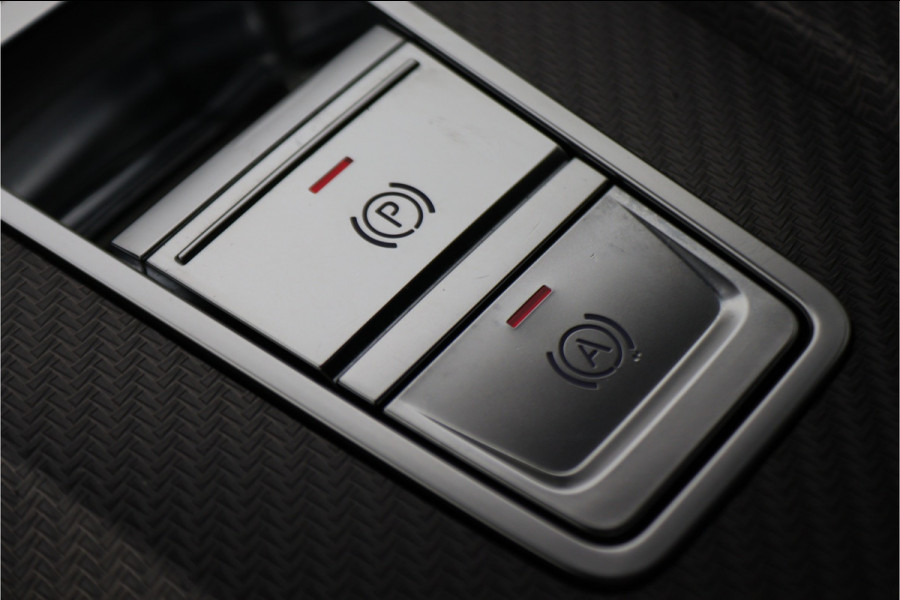 Audi RS6 Avant 4.0 TFSI Quattro 600 PK Panoramadak, B&O 3D, Dynamic Plus, Carbon, Ceramic, 4WB, HUD, 22"