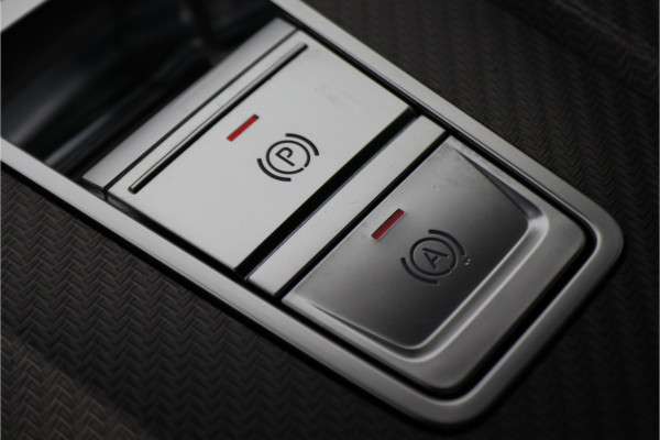 Audi RS6 Avant 4.0 TFSI Quattro 600 PK Panoramadak, B&O 3D, Dynamic Plus, Carbon, Ceramic, 4WB, HUD, 22"