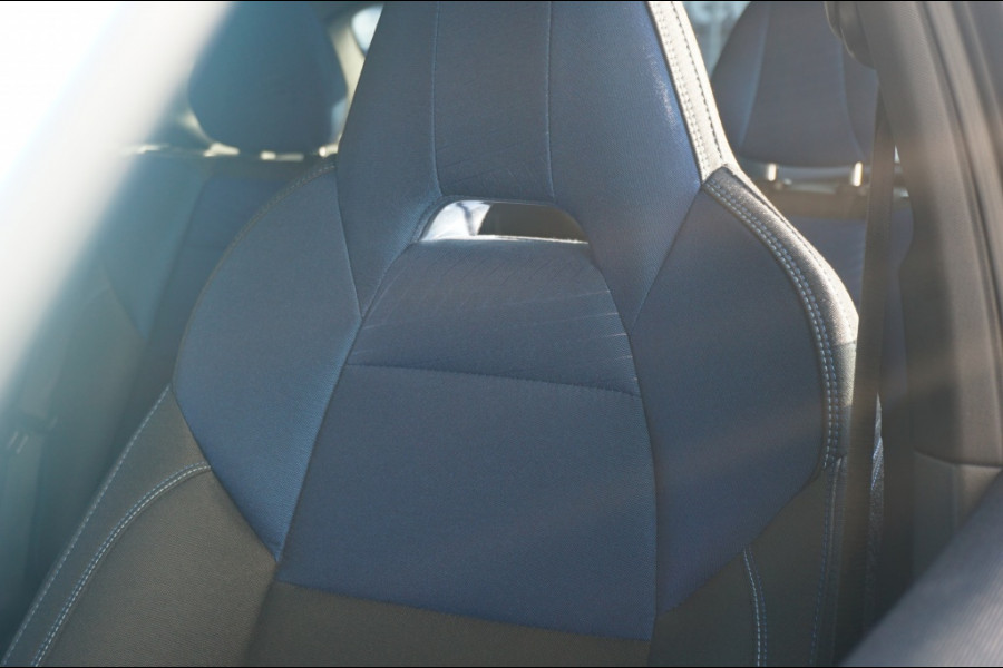 Lynk & Co 01 262PK PLUGIN HYBRID | PANO | 1.800KG TREKGEWICHT | 2023