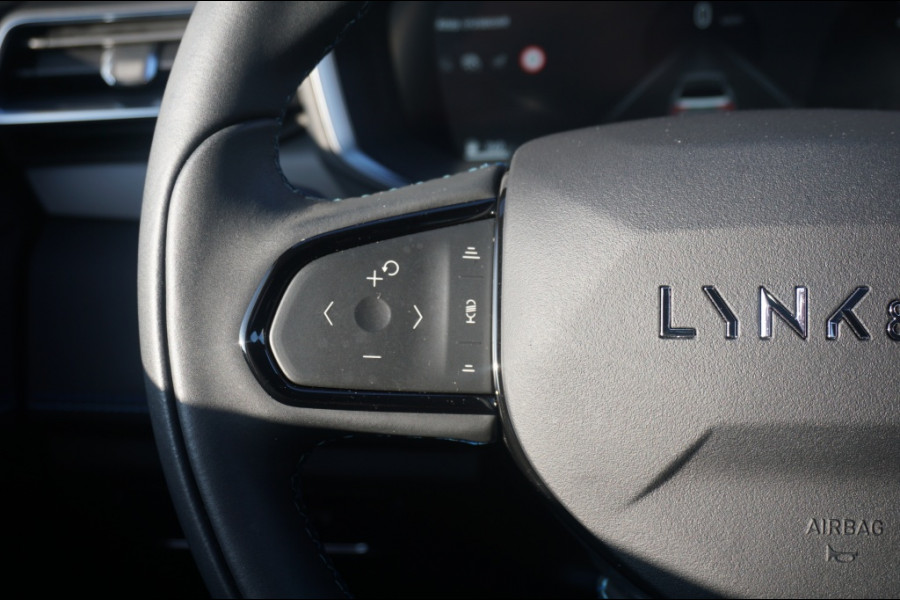 Lynk & Co 01 262PK PLUGIN HYBRID | PANO | 1.800KG TREKGEWICHT | 2023