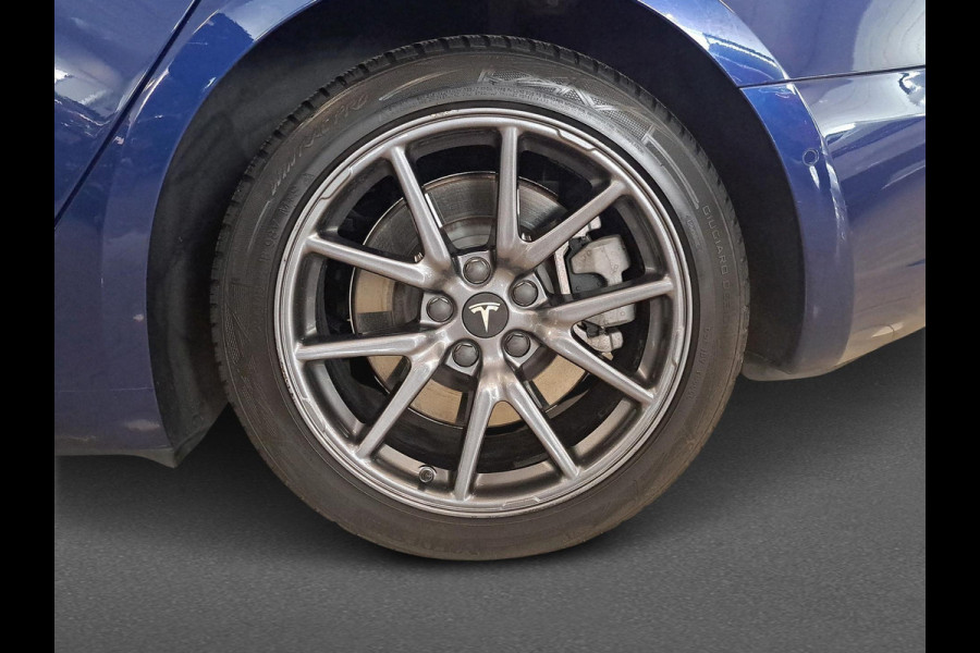 Tesla Model 3 Standard RWD Plus 60 kWh Incl. 360 graden camera | Elektrisch verstelbare stoelen | Verwarmde voorstoelen