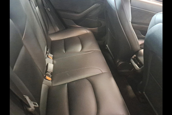 Tesla Model 3 Standard RWD Plus 60 kWh Incl. 360 graden camera | Elektrisch verstelbare stoelen | Verwarmde voorstoelen