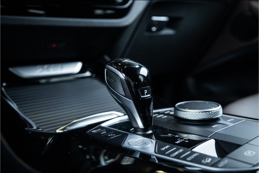 BMW X3 xDrive20i High Executive - M Sport | 360 Camera | Stoelverwarming | Carplay