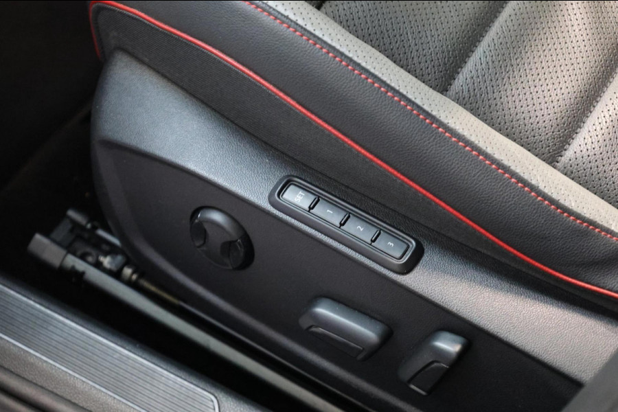 Volkswagen Golf 2.0 TSI GTI Performance 245+PK LED/VIRTUAL/PANO/LEDER+S.VERKOELING+MEMORY/19" LMV/CAM/ACC/ECC/12 MDN GARANTIE!