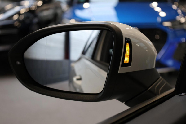 Volkswagen Golf 2.0 TSI GTI Performance 245+PK LED/VIRTUAL/PANO/LEDER+S.VERKOELING+MEMORY/19" LMV/CAM/ACC/ECC/12 MDN GARANTIE!