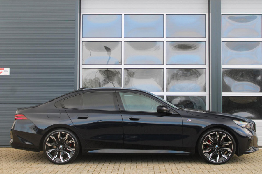 BMW 5 Serie 520i M-Sport Pro | Pano | HK | HUD | 360 | Ventilatie | Elek. Trekhaak