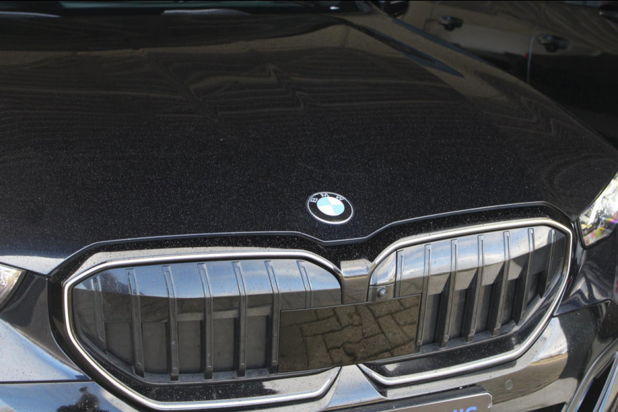 BMW 5 Serie 520i M-Sport Pro | Pano | HK | HUD | 360 | Ventilatie | Elek. Trekhaak