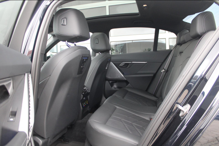 BMW 5 Serie 520i M-Sport Pro | Pano | HK | HUD | 360 | Ventilatie | Elek. Trekhaak