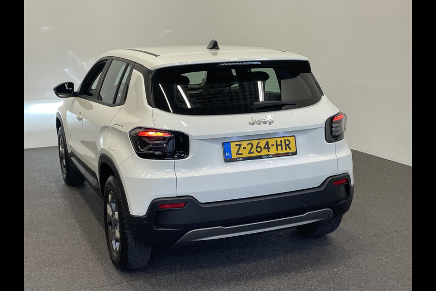 Jeep Avenger Longitude Automaat 54 kWh Navigatie Apple Carplay/Android Auto Climate Control Cruise Control Lichtmetalen Velgen Dab Keyless Parkeer Sensoren