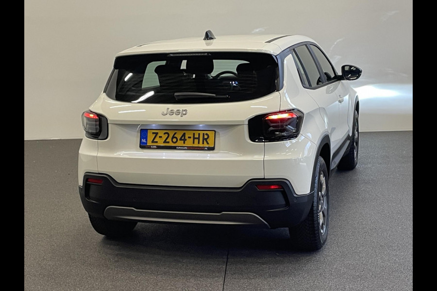 Jeep Avenger Longitude Automaat 54 kWh Navigatie Apple Carplay/Android Auto Climate Control Cruise Control Lichtmetalen Velgen Dab Keyless Parkeer Sensoren