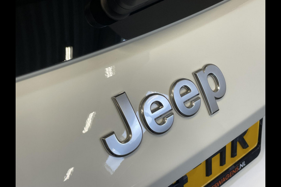 Jeep Avenger Longitude Automaat 54 kWh Navigatie Apple Carplay/Android Auto Climate Control Cruise Control Lichtmetalen Velgen Dab Keyless Parkeer Sensoren