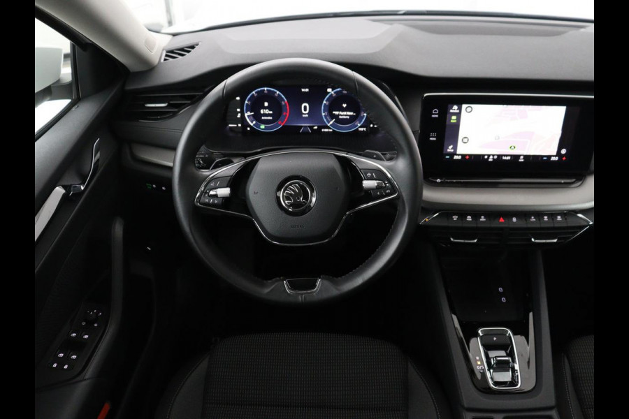Škoda Octavia 1.0 e-TSI Business Edition | 61.800km NAP | Camera | Carplay | Navigatie | Full LED | Parkeerhulp | Digital Cockpit | Cruise control