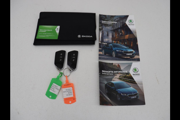 Škoda Octavia 1.0 e-TSI Business Edition | 61.800km NAP | Camera | Carplay | Navigatie | Full LED | Parkeerhulp | Digital Cockpit | Cruise control