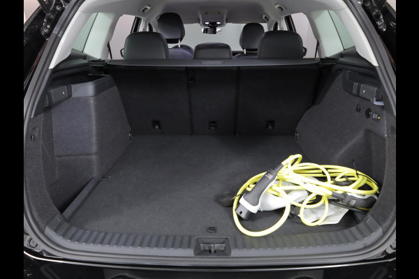 Volkswagen Tayron 1.5 eHybrid Life Edition 204PK PHEV | Verlengde garantie | Trekhaak wegklapbaar | Stoel- en stuurverwarming | 18" LM velgen |